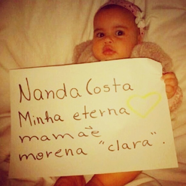 Filha de Morena em Salve Jorge (Foto: Instagram / Reprodução)