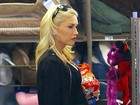 Grávida, Gwen Stefani já exibe barriguinha saliente