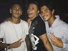 David Brazil curte festa com Neymar e Gabriel Medina