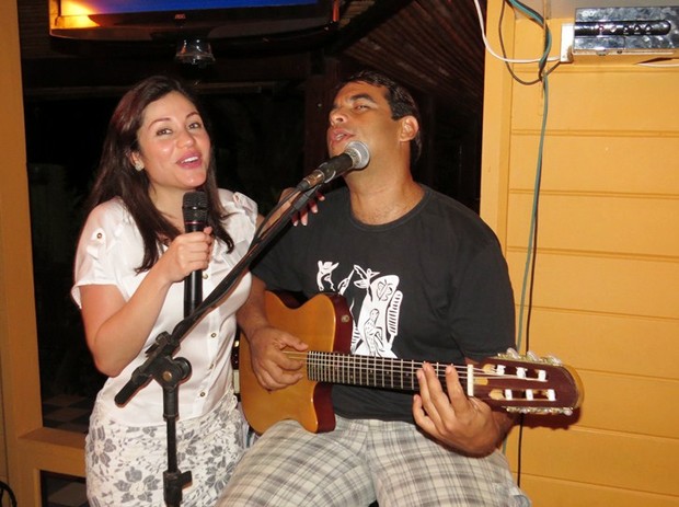 Maria Melilo e o cantor Buiu (Foto: Ana Clara Marinho)