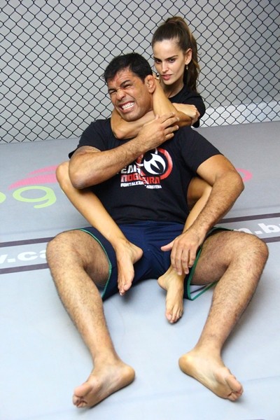 Izabel Goulart e Rodrigo Minotauro (Foto: Divulgação/Team Nogueira)