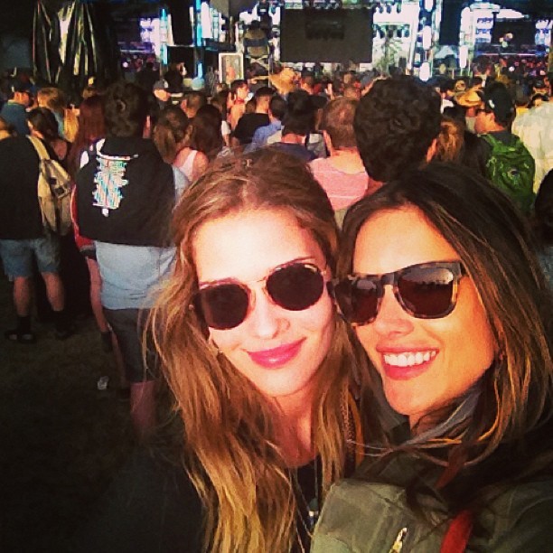 Ana Beatriz Barros e Alessandra Ambrósio no Coachella (Foto: Instagram/ Reprodução)