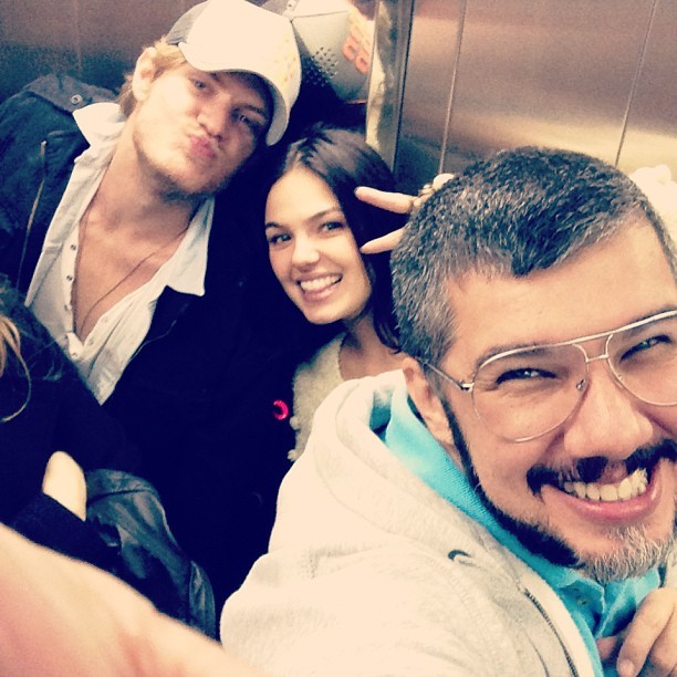Isis Valverde com o namorado, Tom Rezende, e Ton Reis (Foto: Instagram/ Reprodução)