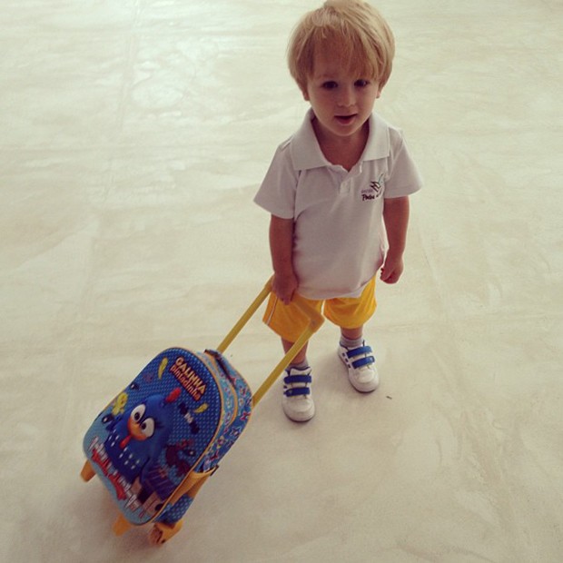 Guy, filho de Danielle Winits, no primeiro dia de escola (Foto: Instagram / Reprodução)
