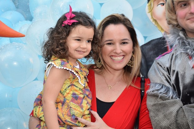 Aniversário Rafinha Justus - Mariana Belém e a filha (Foto: Leo Franco e Caio Duran/ Ag. News)