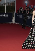 Cate Blanchett brilha em première no Festival de Deauville, na França