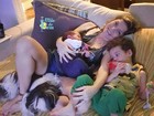 Bárbara Borges posta foto fofa com o filho recém-nascido e o irmãozinho