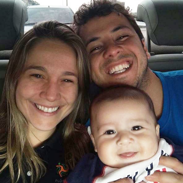 Fernanda Gentil com o marido, Matheus, e o filho (Foto: Reprodução/Instagram)