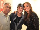 Neymar posa com Ivete Sangalo em bastidores de show de Thiaguinho