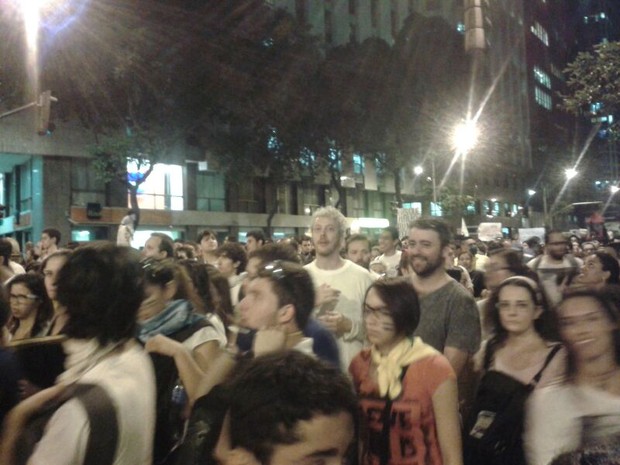 Guilherme Weber em manifestação no Rio (Foto: reprodução do Instagram)