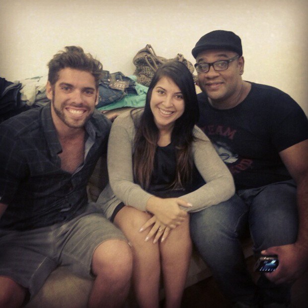 Priscila Pires posta foto com os ex-BBBs Maumau e André Gabeh (Foto: Instagram / Reprodução)