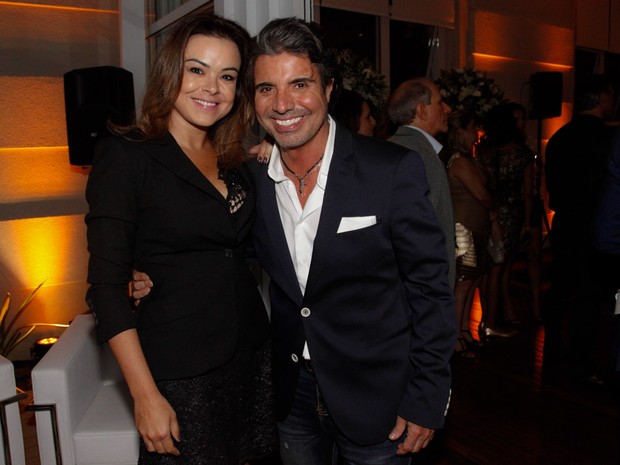 João Kléber com a namorada em festa em São Paulo (Foto: Marcos Ribas/ Foto Rio News)