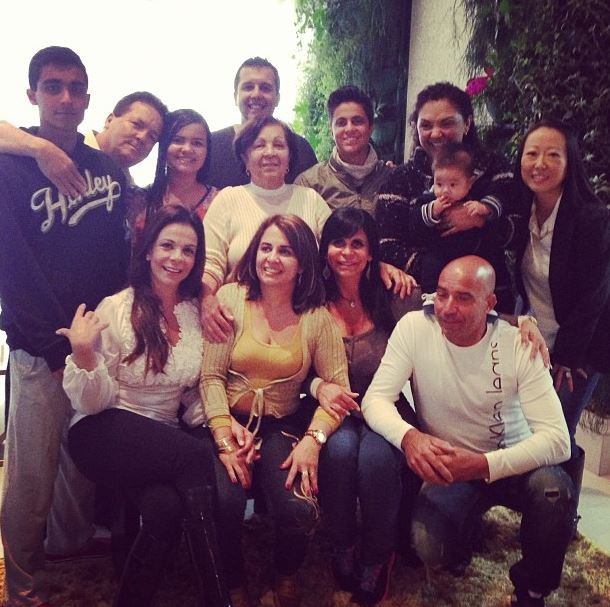 Thammy Miranda posta foto da familia (Foto: Instagram/Reprodução)