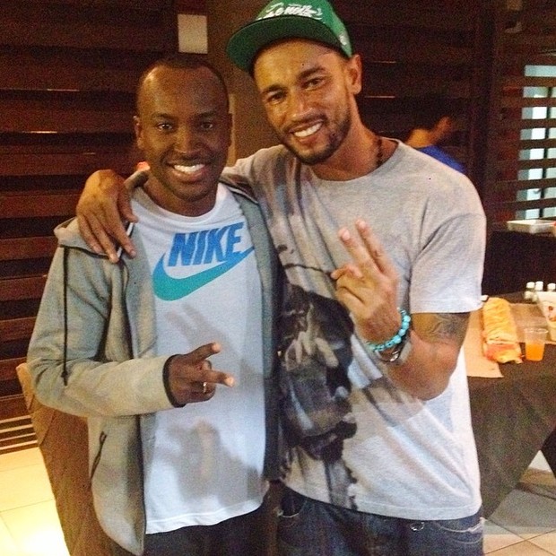 Ex-BBB Valter Slim e Thiaguinho em partida de futebol em São Paulo (Foto: Instagram/ Reprodução)