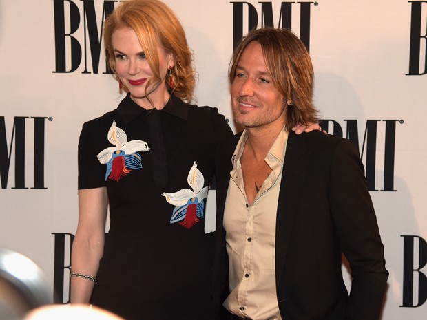 Nicole Kidman e o marido, Keith Urban, em prêmio de música em Nashville, nos Estados Unidos (Foto: Rick Diamond/ Getty Images/ AFP)