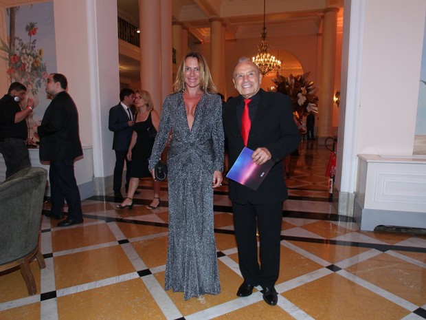 Marilene Saade e Stênio Garcia em prêmio de teatro na Zona Sul do Rio (Foto: Marcello Sá Barretto/ Ag. News)