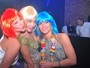 Angélica, Paola Oliveira e Dieckmann passam réveillon de perucas coloridas