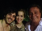 Fiuk posa com Sophia Abrahão e Fábio Jr.: 'Noite animada'