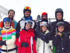 Marina Ruy Barbosa viaja para estação de esqui com o noivo