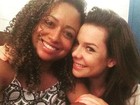 Fernanda Souza reencontra Aretha Oliveira, de 'Chiquititas'