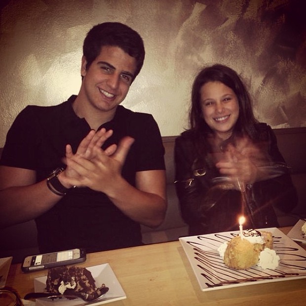 Enzo comemorando aniversário da irmã Sophia (Foto: Instagram / Reprodução)