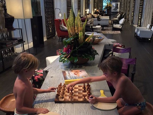 Guy e Noah, filhos de Danielle Winits, em Miami, nos Estados Unidos (Foto: Instagram/ Reprodução)