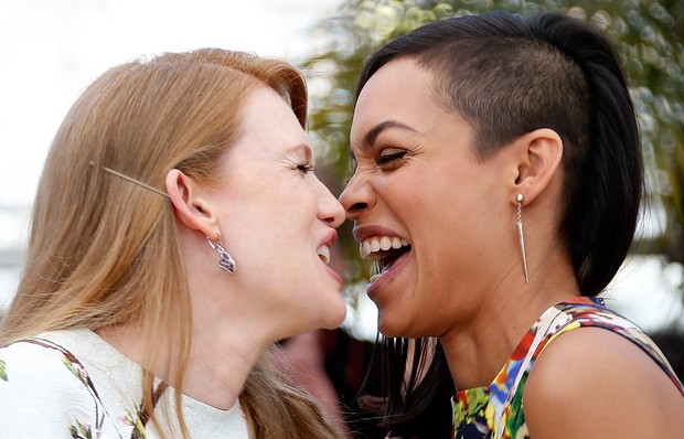 Rosario Dawson and Mireille Enos (Foto: AFP / Agência)