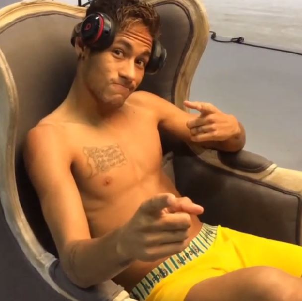 Neymar de cueca (Foto: Instagram / Reprodução)