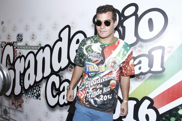 Thiago Martins na feijoada da Grande Rio (Foto: Alex Palarea/ Ag. News)