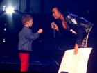Demi Lovato é pedida em casamento por menino de 5 anos no palco