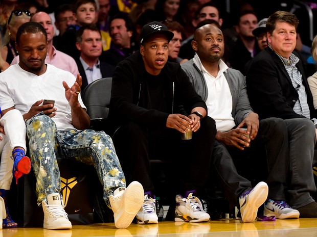 Jay-Z em jogo de basquete em Los Angeles, nos Estados Unidos (Foto: Harry How/ Getty Images/ AFP)
