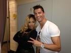 Após show, Cristiano Ronaldo posa com Rihanna nos bastidores