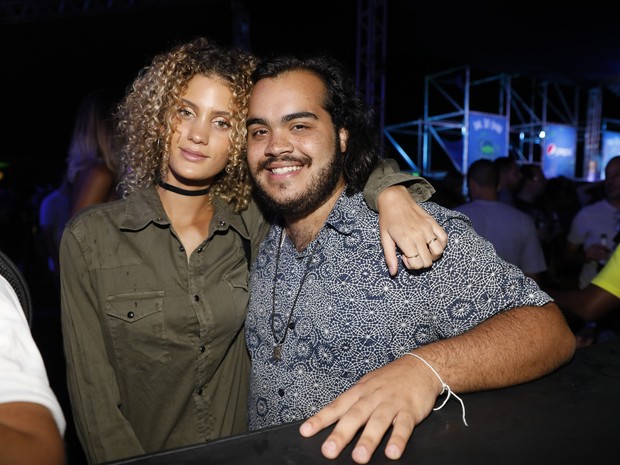 Francisco Gil e Laura Fernandez em festa no Rio (Foto: Felipe Panfili/ Divulgação)