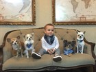 Ana Hickmann coloca bandanas no filho e nos cães de estimação