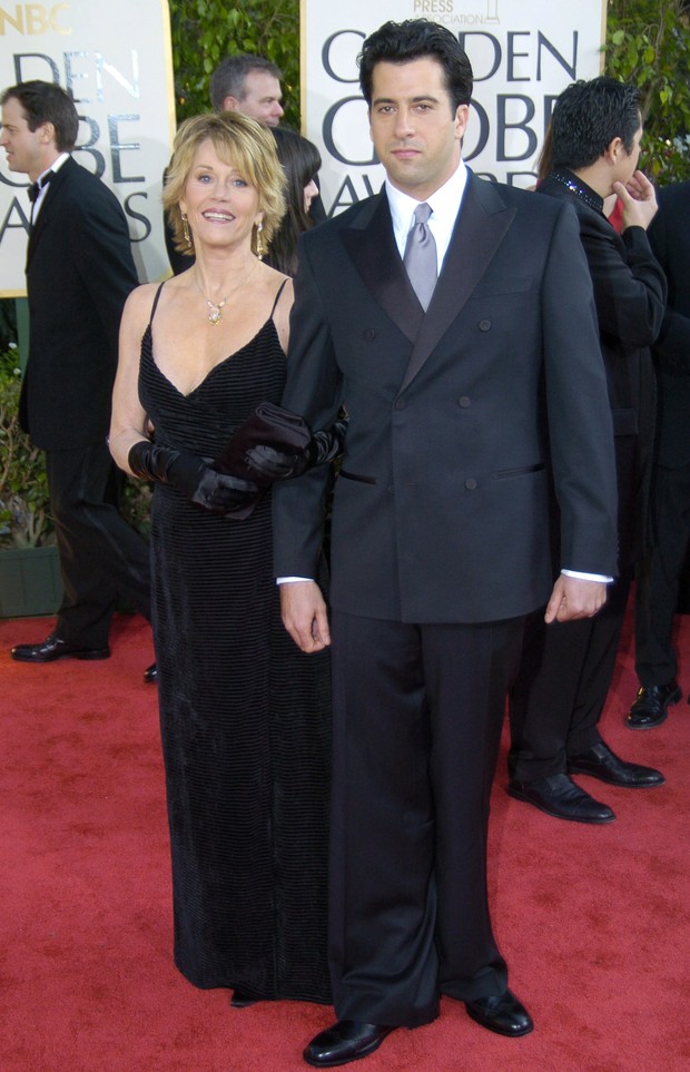 Luvas no Globo de Ouro - Jane Fonda em 2004 (Foto: Getty Images)