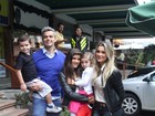 Flávia Alessandra e Otaviano Costa comemoram aniversário da filha