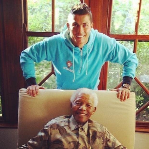 Cristiano Ronaldo e Nelson Mandela (Foto: Instagram / Reprodução)
