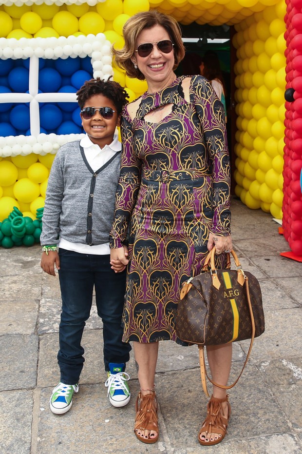 Astrid Fontenelle com o filho Gabriel (Foto: Manuela Scarpa/Photo Rio News)