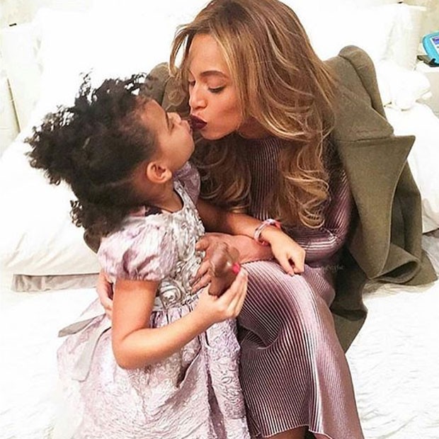 Beyoncé e a filha, Blue Ivy (Foto: Instagram/ Reprodução)