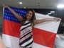 Ex-BBB Vivian Amorim é recebida por multidão em aeroporto de Manaus