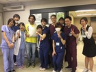 Sertanejo Mariano desloca o ombro durante turnê no Japão
