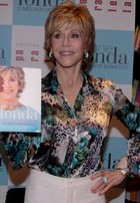 Aos 74 anos, Jane Fonda lança livro e dá dicas para viver e envelhecer bem