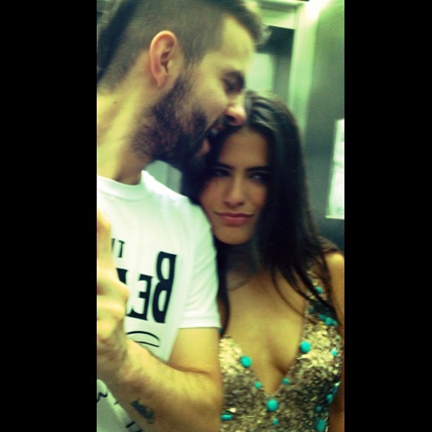 Antonia Morais exibe decote provocante ao lado de namorado (Foto: Reprodução/Instagram)