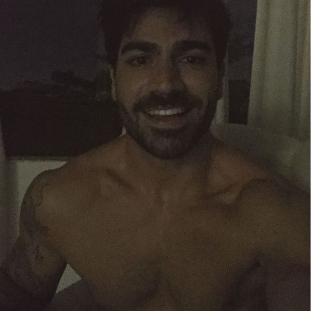 Ex-BBB Rodrigão acorda de madrugada (Foto: Instagram/ Reprodução)