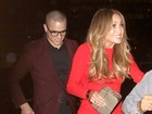 Jennifer Lopez ganha festa surpresa do namorado em iate
