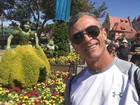 Paulo Barros curte férias na Disney