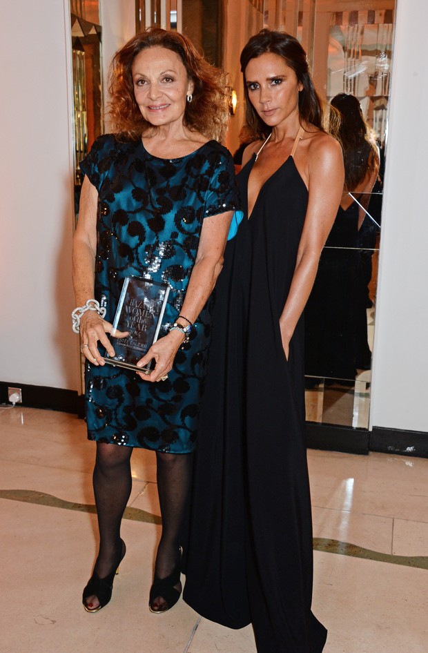 Diane von Furstenberg e Victoria Beckham em prêmio de moda em Londres, na Inglaterra (Foto: David M. Benett/ Getty Images)