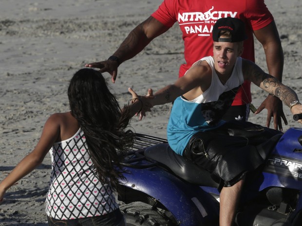 Justin Bieber em um resort em Punta Chame, no Panamá (Foto: Carlos Jasso/ Reuters)