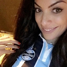Ex-BBB Monique Amin comemora título do Grêmio na Copa do Brasil (Foto: Instagram/ Reprodução)