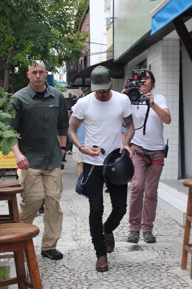 David Beckham em Ipanema, no Rio (Foto: Fabio Moreno / Foto Rio News)